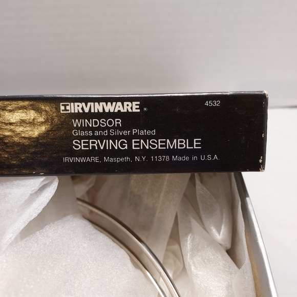 IrvinWare Serving Ensemble Windsor Glass and Silver Plated. In Good Condition. - Picture 2 of 9